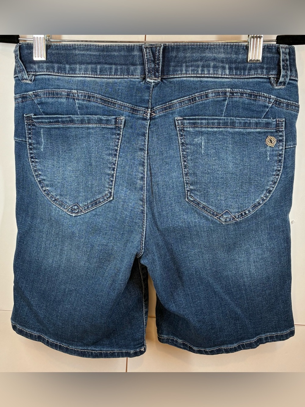 Democracy Ab Solution Denim Shorts Size 6 Blue Stretch - Picture 4 of 5